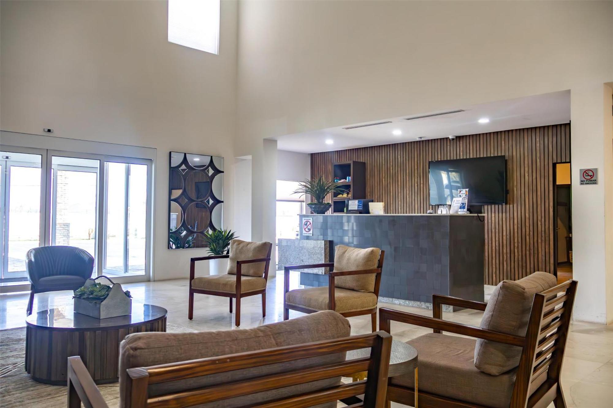 Best Western Plus Sacramento Chihuahua Exterior foto